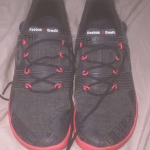 Reebok crossfit tennis shoes with pump